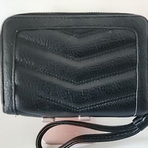 Steve Madden Black Zip Around Wristlet Wallet Gold Metal Accents Chevron Quilted